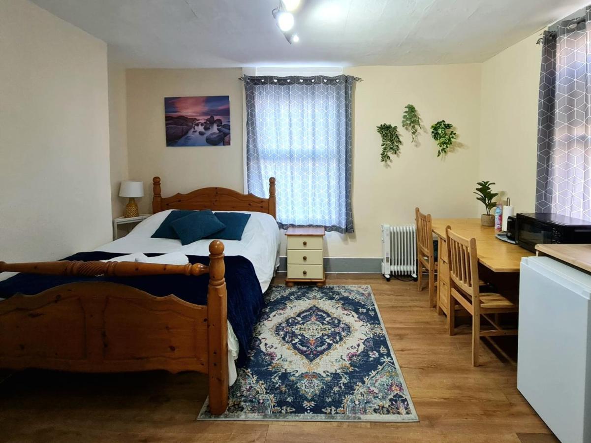 Lovely Private Room Near Central Londyn Zewnętrze zdjęcie