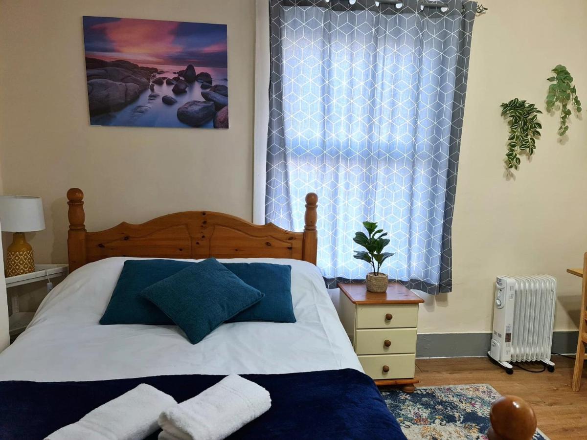 Lovely Private Room Near Central Londyn Zewnętrze zdjęcie