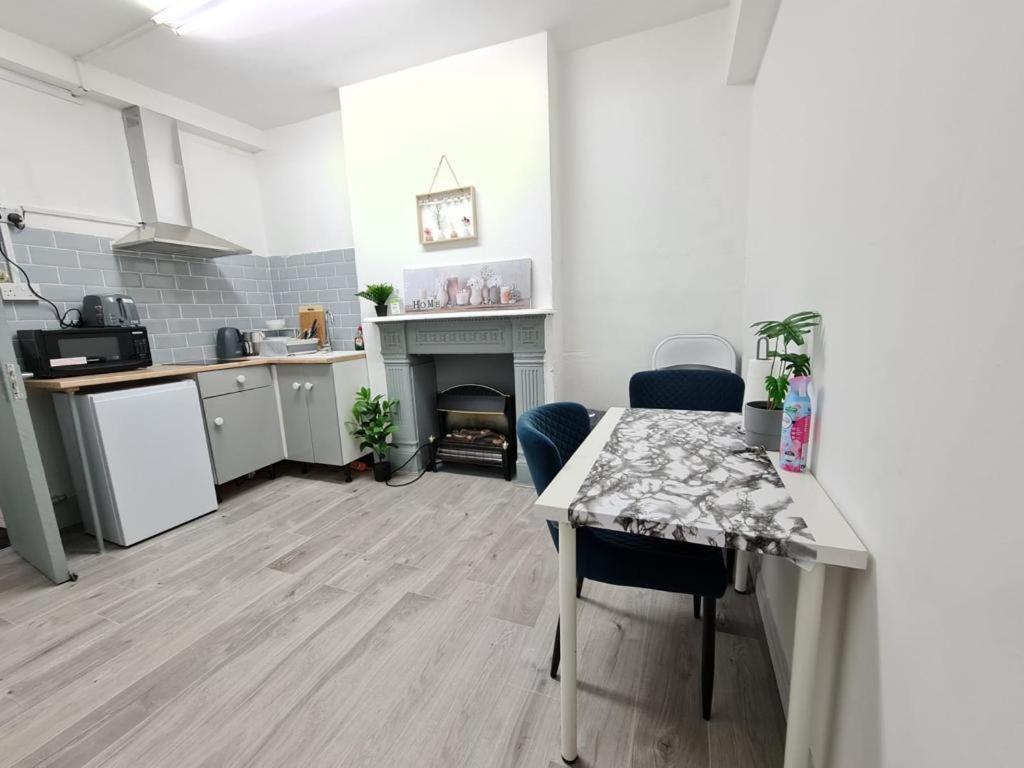 Lovely Private Room Near Central Londyn Zewnętrze zdjęcie