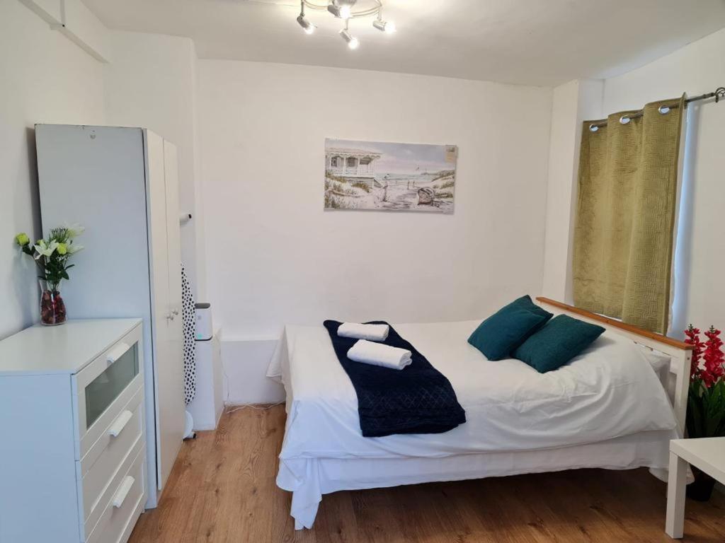 Lovely Private Room Near Central Londyn Zewnętrze zdjęcie