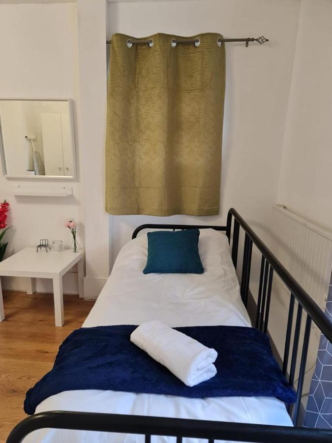 Lovely Private Room Near Central Londyn Zewnętrze zdjęcie